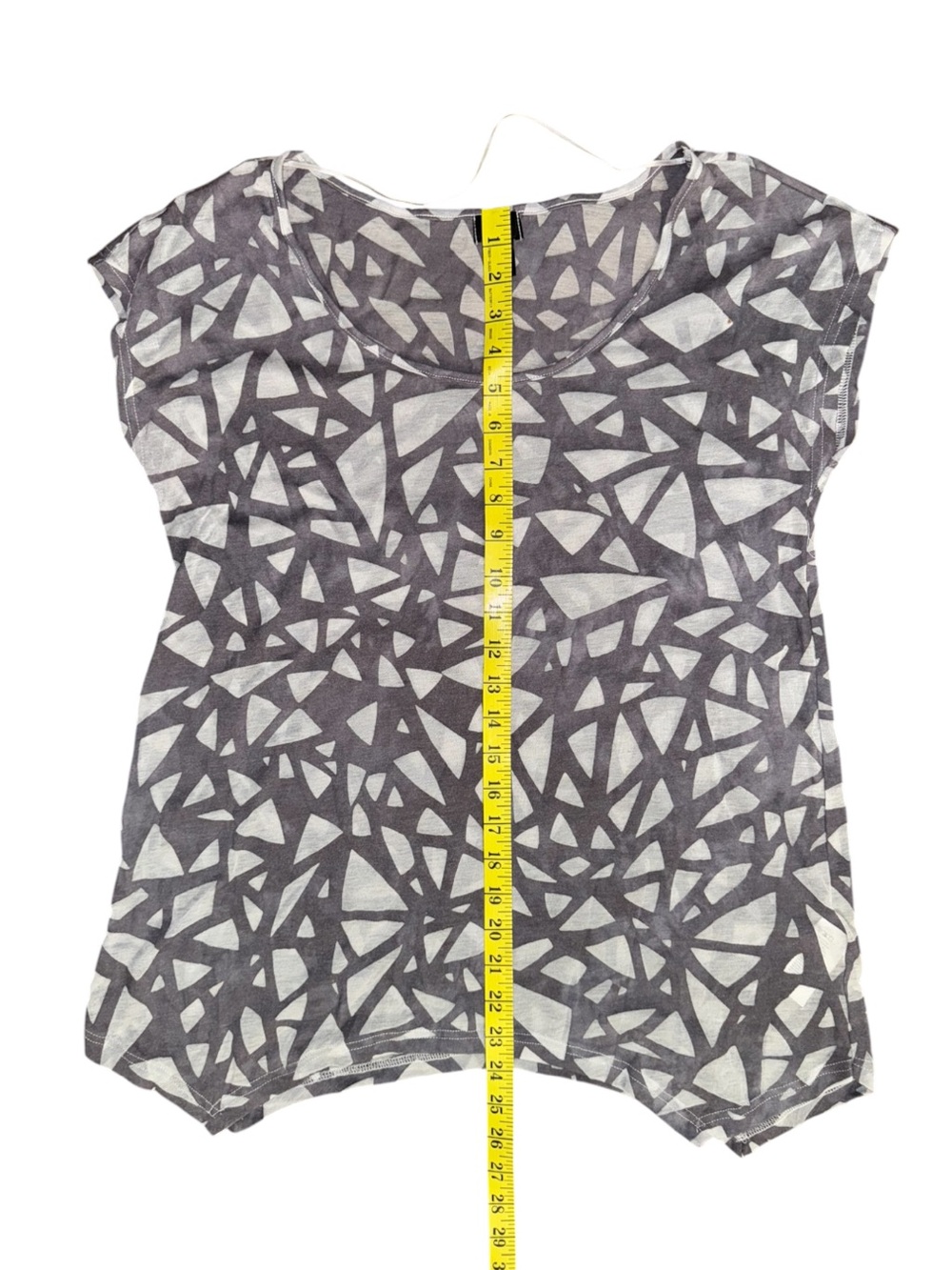 Triangular Pattern Top - Picture 7 of 12